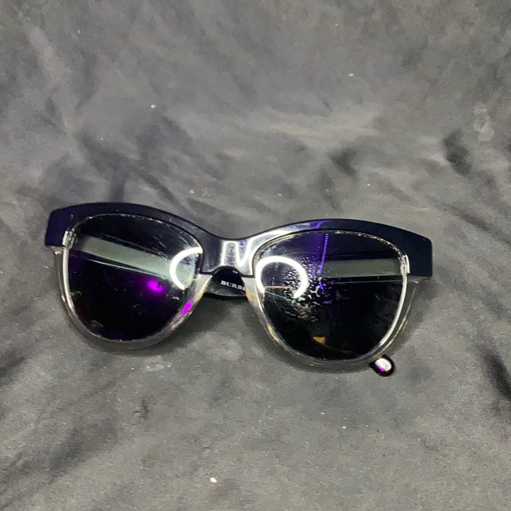 Burberry sunglasses